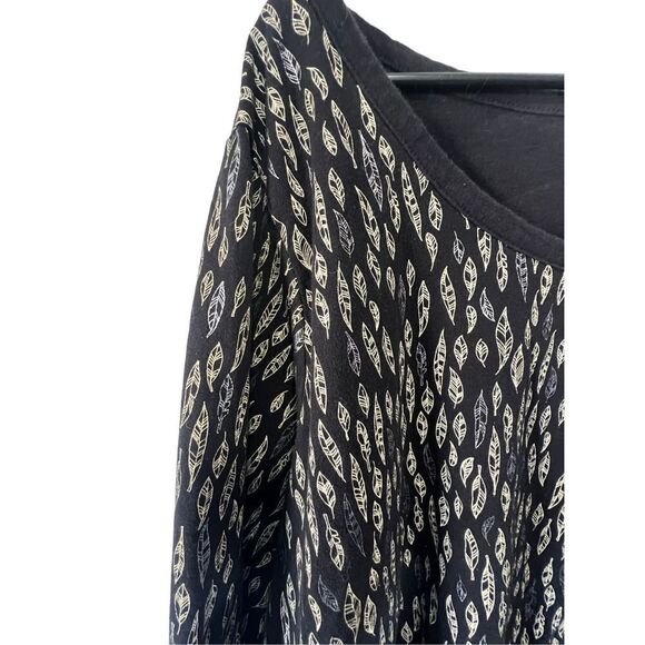 Lane Bryant Black Long Sleeve Shirt With Metallic Feather Pattern - Picture 2 of 4